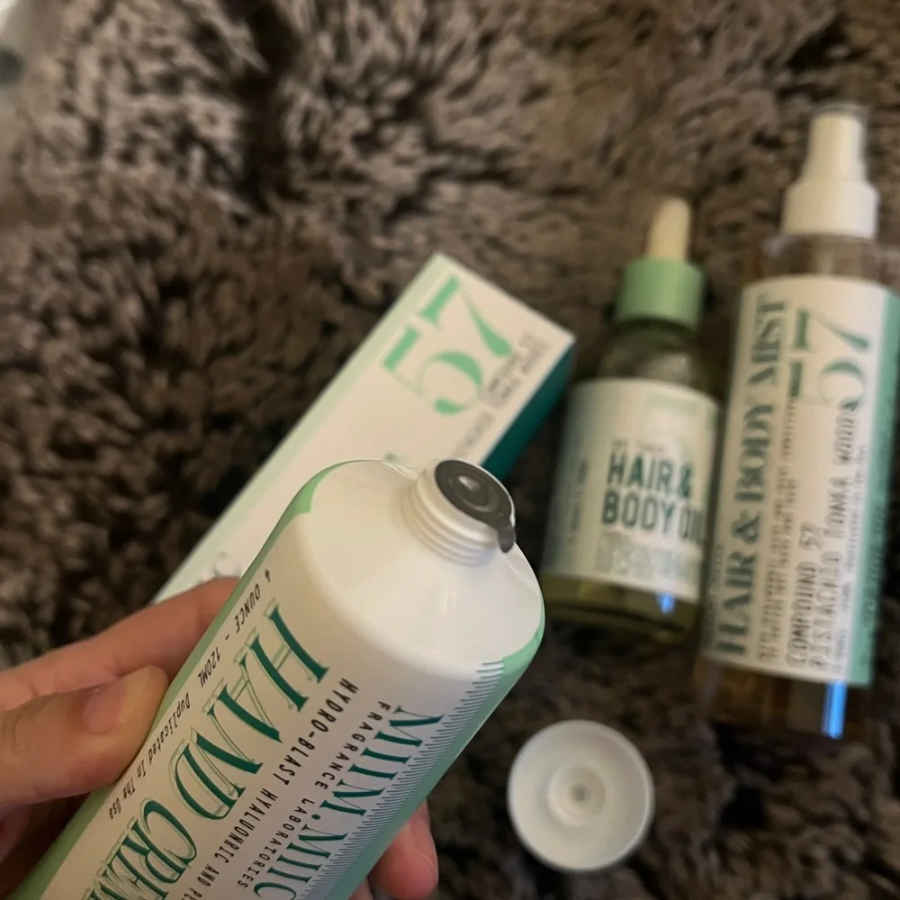 Miim Miic 57 Hair & Body Mist, Oil & Hand Cream - Pistachio Tonka Woods - Picture 2 of 3